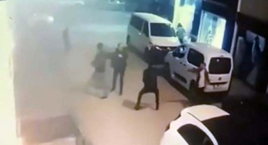 Van'da otel sahibi ve oğlu öldürüldü