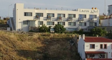 Bozcaada’da 12 odalı otel icradan satılıyor
