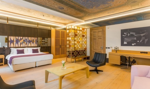 Otel ve lokantalar zam şampiyonları arasında