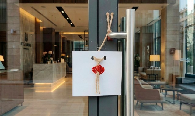 Otelciler ek süre istiyor!