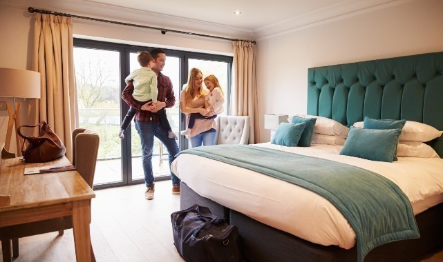 Türkiye'de geceleme yükseldi, doluluk azaldı