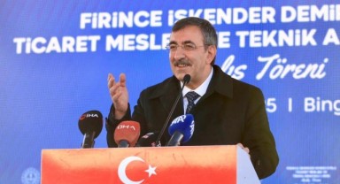 Yılmaz, Turizm sektörü güçlü bir ivme yakaladı