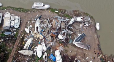 Aksu'da sel ve hortum felaketi! Tekneler parçalandı