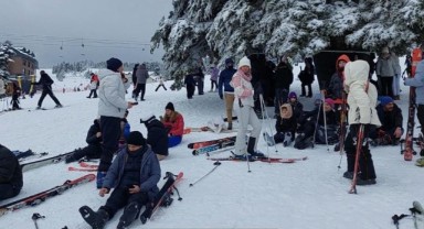 Uludağ'da telesiyejde mahsur kalan 40 tatilci kurtarıldı
