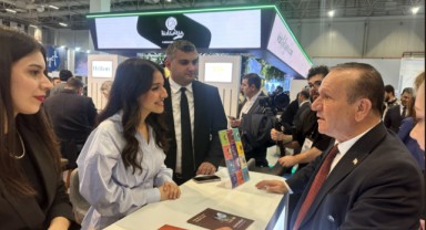 Bakan Ataoğlu’ndan Azerbaycan Standı’na ziyaret