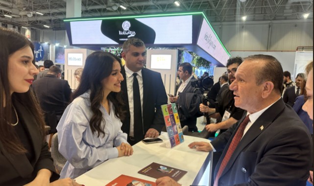 Bakan Ataoğlu’ndan Azerbaycan Standı’na ziyaret