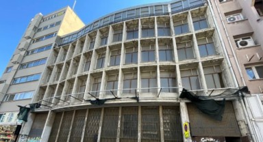 İzmir’in simge binası lüks otele dönüşüyor