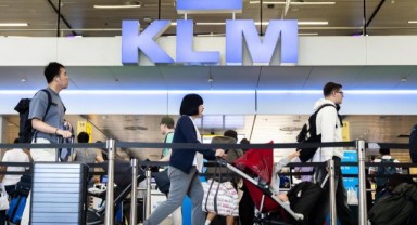 KLM Amsterdam-Tel Aviv uçuşlarını askıya aldı
