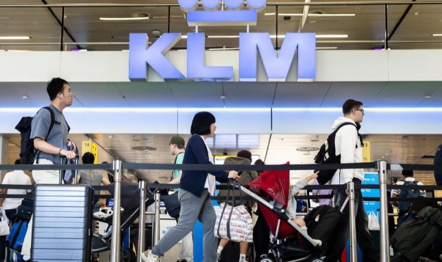 KLM Amsterdam-Tel Aviv uçuşlarını askıya aldı