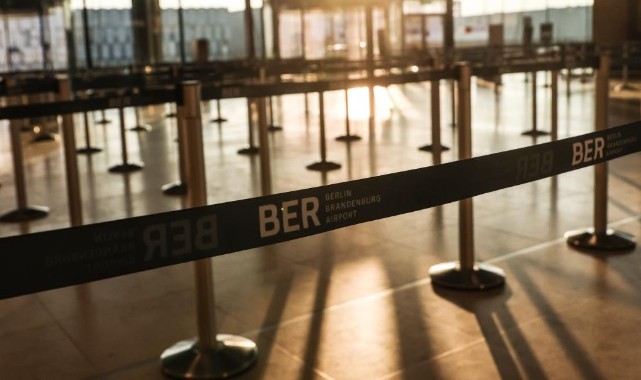 Berlin Havalimanı’nda grev: 445 uçuş iptal!