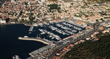 Çeşme ve Alaçatı'da en az 130 otel satılık!