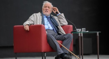 Tarihçi yazar İlber Ortaylı vefat etti