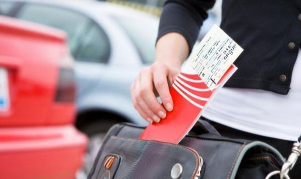 Uçak biletleri sert düştü