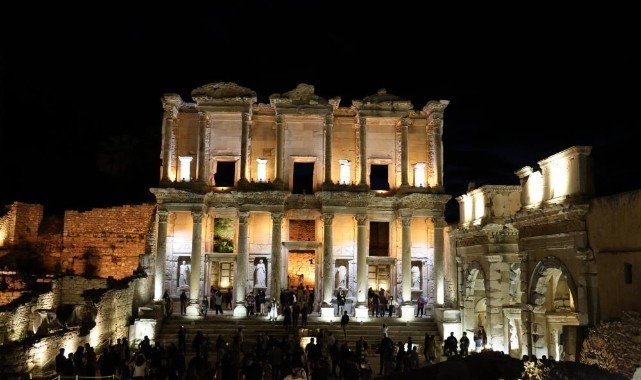 Danıştay'dan Efes'te 'tek bilet' uygulamasına durdurma