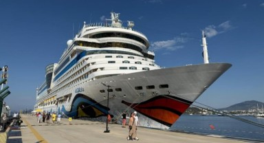 Bodrum'a kruvaziyer ile 2 bin 377 turist geldi