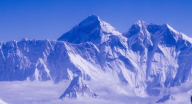 Everest'te rekor sezon!