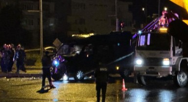 Kapadokya'da tur aracı otomobille çarpıştı: 1 ölü, 10 yaralı