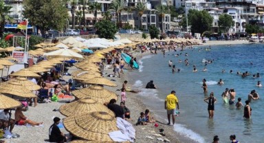 Bodrum'da sahiller doldu taştı