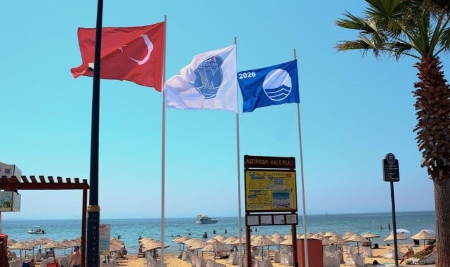 Didim’de 14 plaja mavi bayrak asıldı