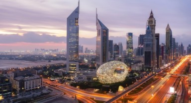 Dubai'de, kaçan turisti geri getirmek için kollar sıvandı