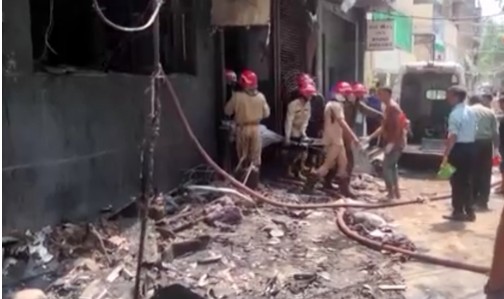 Hindistan’da otel yangını: 21 ölü