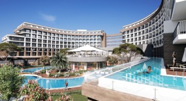Antalya'da altıncı otelini hizmete açtı