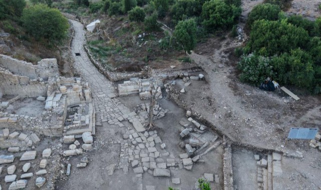 Aspendos'ta 2 bin yıllık Tiyatro Caddesi gün yüzüne çıktı
