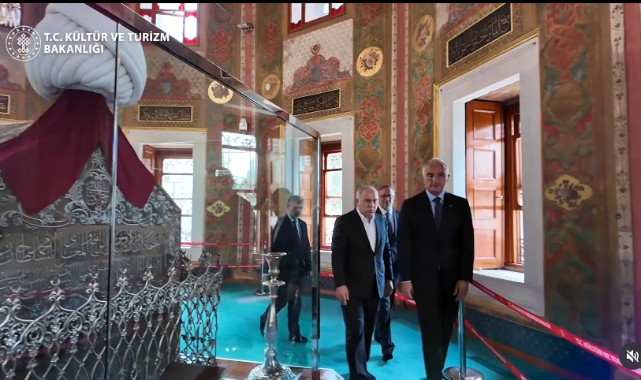 Bakan Ersoy’dan Fatih Külliyesi’ne ziyaret