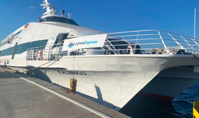 Çanakkale-Limni feribot seferleri başladı