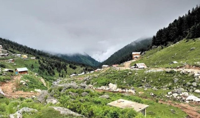 Çat Vadisi'nde kaybolan Rus turistler bulundu