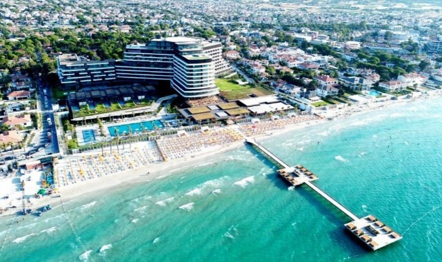 Çeşme'de 'Boş Otel' iddialarına yanıt; Oteller dolu
