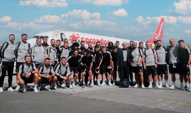 İstanbul'a Corendon Airlines ile geldi
