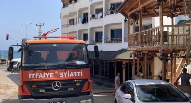 Mersin'de otel yangını: 9 kişi dumandan etkilendi